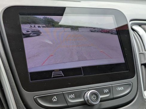 Used 2024 Chevrolet Malibu LT FWD image 20