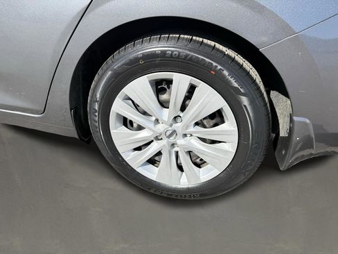 Used 2020 Nissan Sentra S image 31