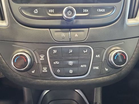 Used 2023 Chevrolet Malibu LT FWD image 23