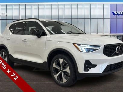 New 2026 Volvo XC40 B5 Plus w/ Climate Package