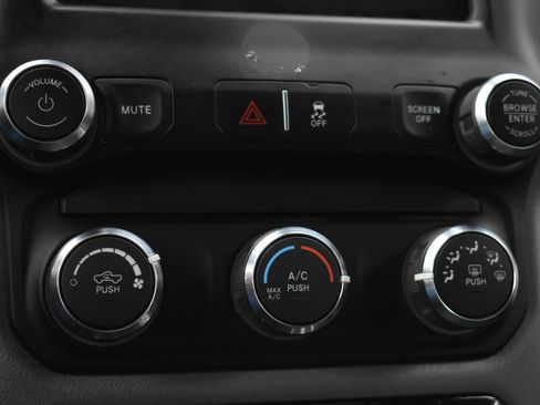 Used 2024 RAM 2500 Big Horn image 27