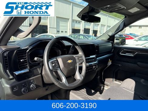 Used 2024 Chevrolet Silverado 1500 LT w/ Protection Package AWD/4WD image 13
