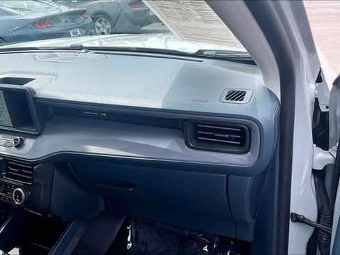 Used 2024 Ford Maverick Lariat w/ Black Appearance Package FWD image 17
