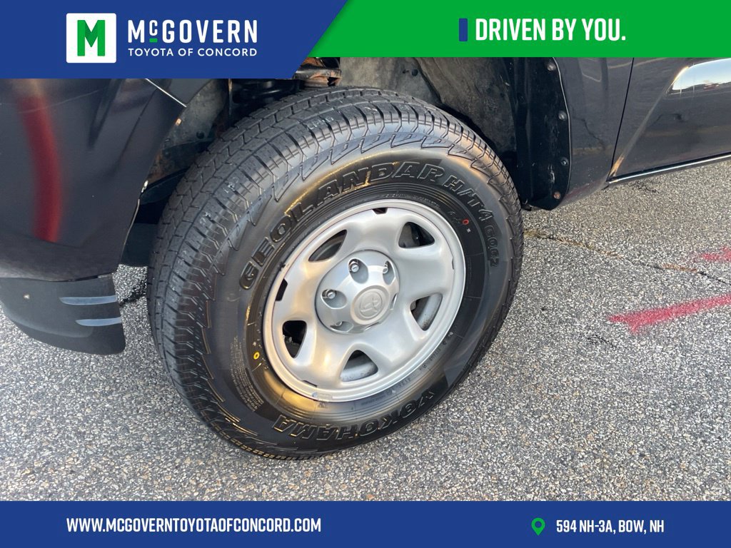 Used 2022 Toyota Tacoma SR AWD/4WD image 9