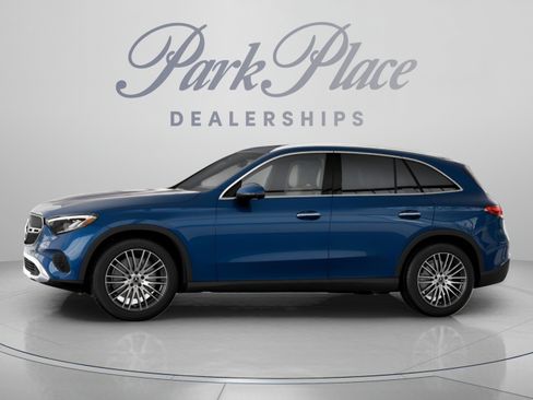 Certified 2026 Mercedes-Benz GLC 300 4MATIC image 4