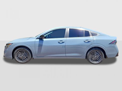 New 2026 Nissan Sentra SV w/ SV Convenience Package FWD image 9