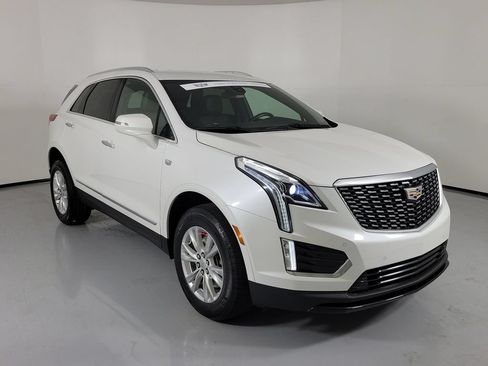 Used 2022 Cadillac XT5 Luxury FWD image 1