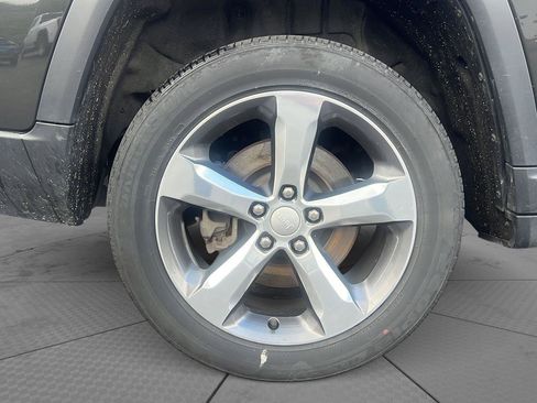 Used 2022 Jeep Grand Cherokee L Limited AWD/4WD image 4