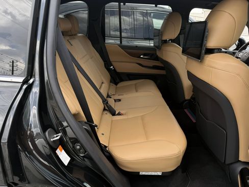 Used 2026 Lexus LX 700h Luxury AWD/4WD image 21