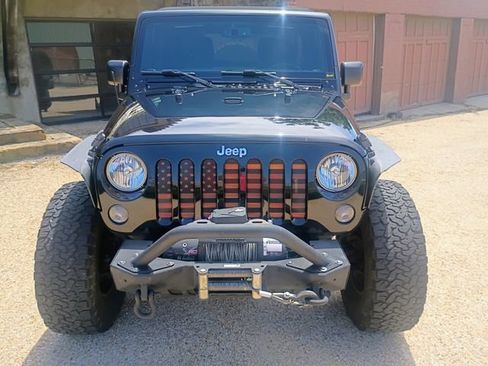 Used 2015 Jeep Wrangler Unlimited Sport w/ Quick Order Package 24S AWD/4WD image 3