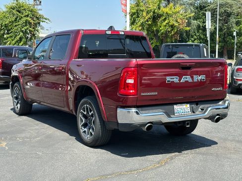 Used 2025 RAM 1500 Laramie AWD/4WD image 4