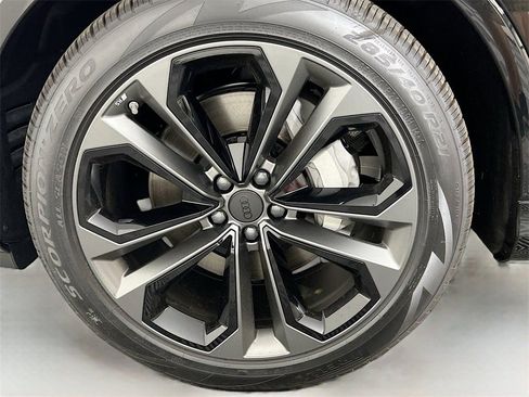 New 2026 Audi Q7 3.0T Premium Plus image 32