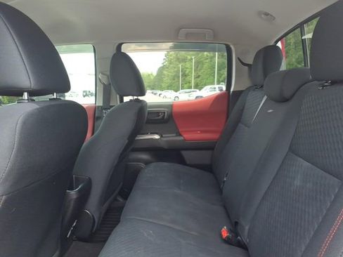 Used 2021 Toyota Tacoma SR5 RWD image 7