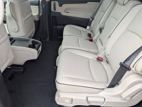 New 2026 Honda Odyssey Touring image 16