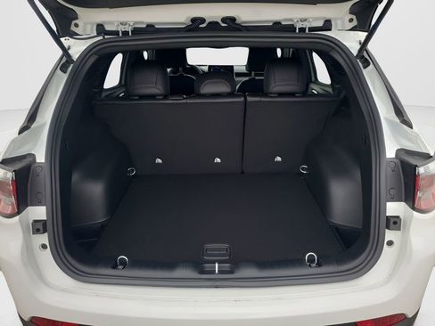 New 2026 Jeep Compass Latitude AWD/4WD image 22