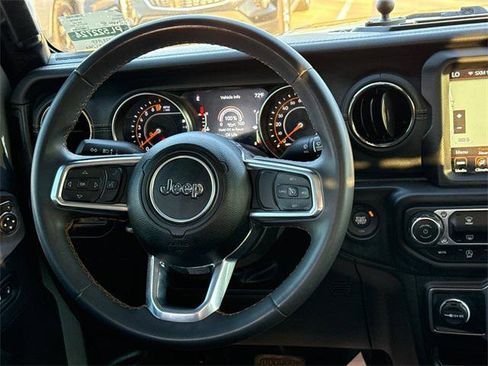 Certified 2023 Jeep Gladiator Overland image 14