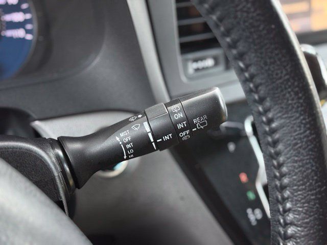 Used 2015 Toyota Sienna XLE w/ XLE Navigation Package FWD image 25