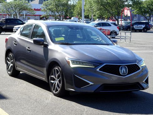 Used 2019 Acura ILX image 3