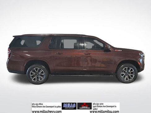 Used 2023 Chevrolet Suburban Z71 image 4