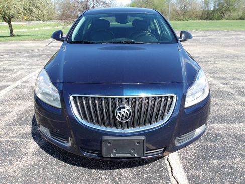 Used 2012 Buick Regal Leather image 3