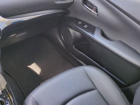 Used 2022 Toyota Prius XLE image 14