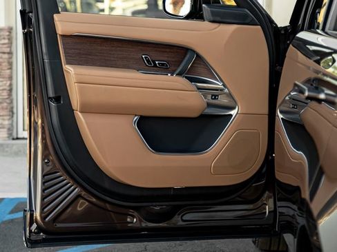 New 2026 Land Rover Range Rover SE AWD/4WD image 12