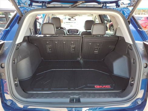 Used 2022 GMC Terrain SLT w/ Tech Package AWD/4WD image 14