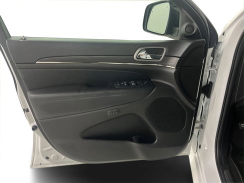 Used 2021 Jeep Grand Cherokee Limited X image 17