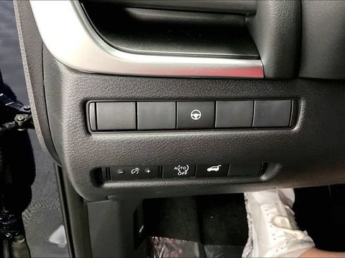 New 2026 Nissan Rogue SV AWD/4WD image 30