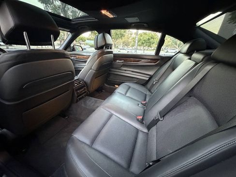 Used 2013 BMW 750Li RWD image 10