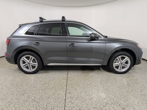 Certified 2025 Audi Q5 e Premium Plus w/ Premium Plus Package image 8