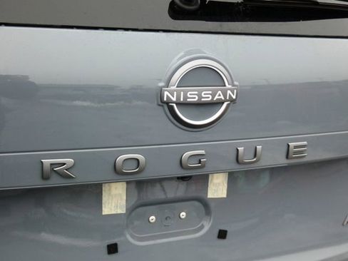 New 2026 Nissan Rogue SV AWD/4WD image 10