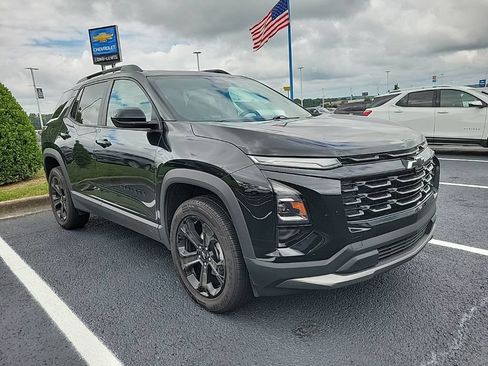 Used 2025 Chevrolet Equinox LT w/ Convenience Package II AWD/4WD image 3