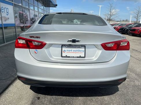 Used 2018 Chevrolet Malibu LT w/ Redline Edition image 32