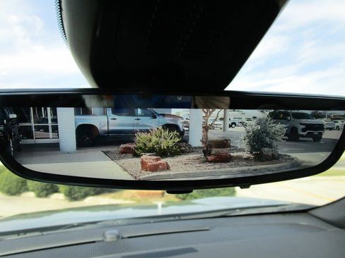 New 2026 Chevrolet Equinox LT w/ Convenience Package II image 19