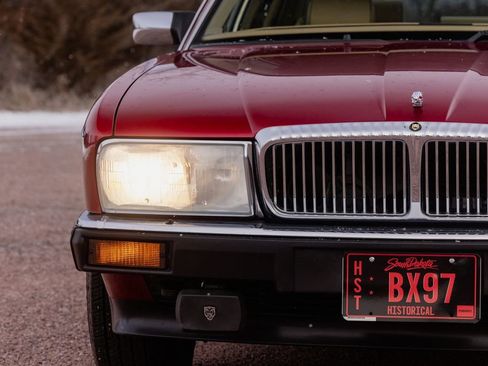 Used 1992 Jaguar XJ Vanden Plas image 40