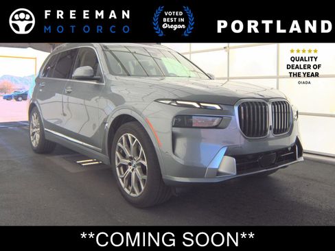 Used 2025 BMW X7 xDrive40i image 1