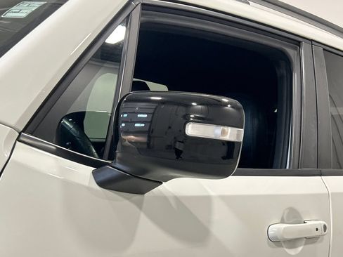 Used 2022 Jeep Renegade Altitude w/ Convenience Group AWD/4WD image 12
