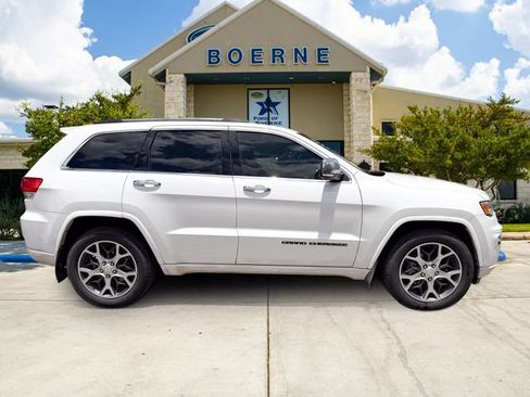Used 2019 Jeep Grand Cherokee Overland RWD image 6