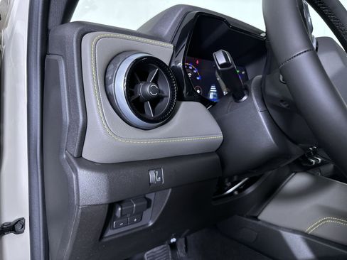 New 2026 Chevrolet Colorado ZR2 w/ Technology Package image 53