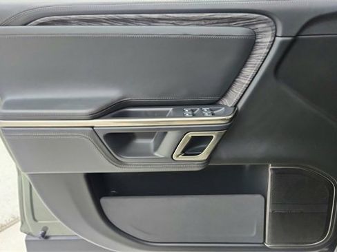 Used 2022 Rivian R1T Launch Edition image 35