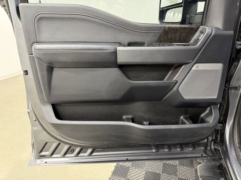 Used 2023 Ford F350 Lariat w/ Sport Appearance Package image 10