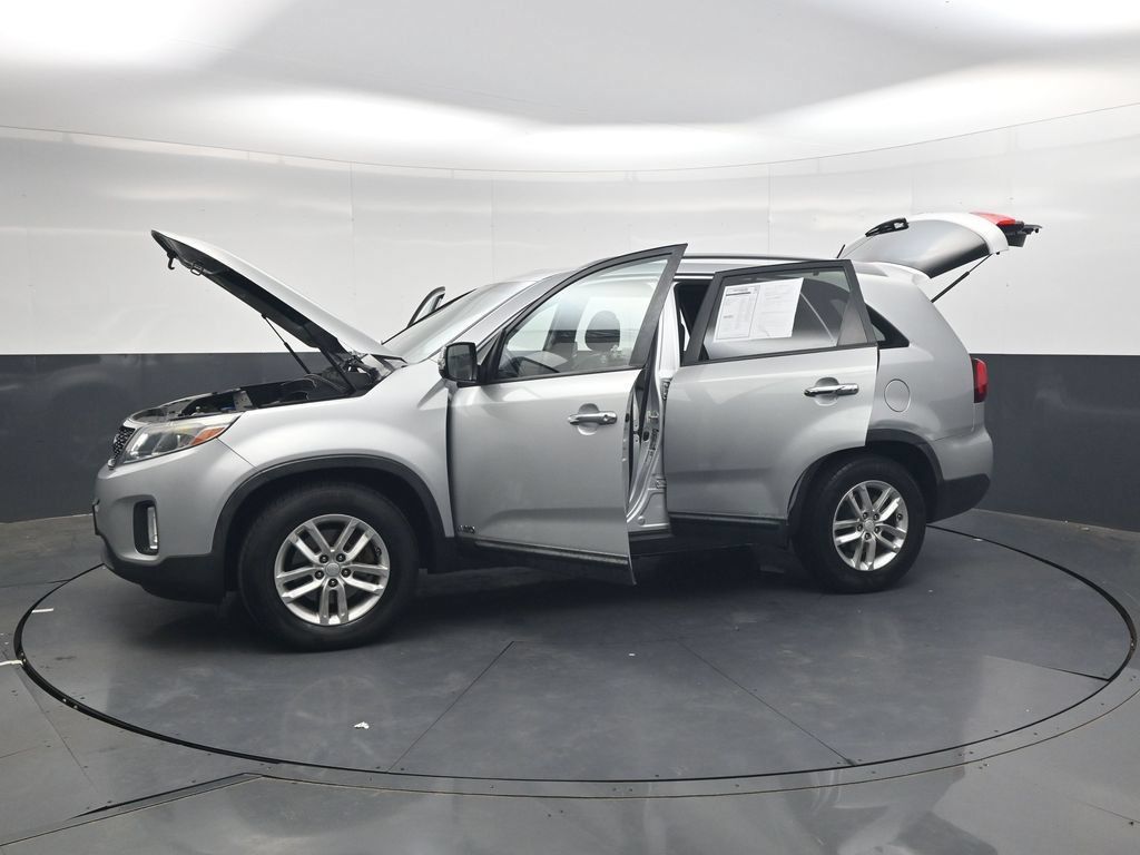 Used 2015 Kia Sorento LX AWD/4WD image 44