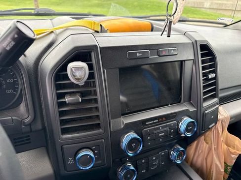 Used 2018 Ford F150 XL w/ Equipment Group 101A Mid AWD/4WD image 7