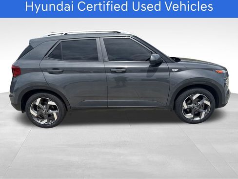 Certified 2023 Hyundai Venue SEL FWD image 7