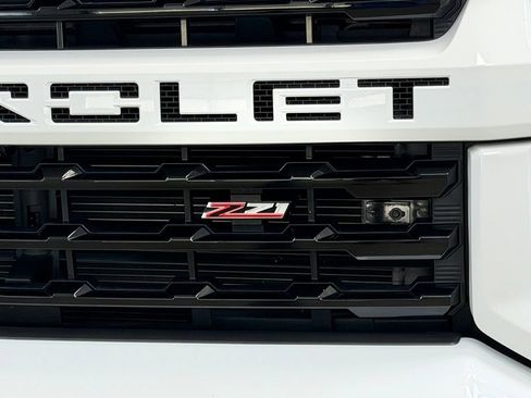 Used 2022 Chevrolet Silverado 2500 LTZ w/ LTZ Plus Package AWD/4WD image 4