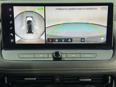 Used 2024 Nissan Rogue SL w/ SL Premium Package image 26