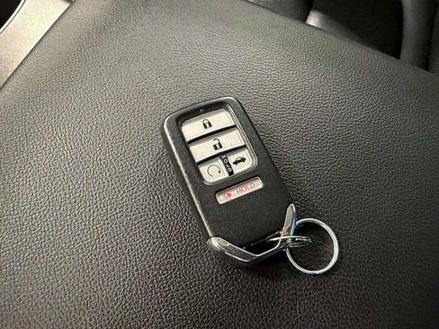 Used 2020 Honda Accord Touring image 40