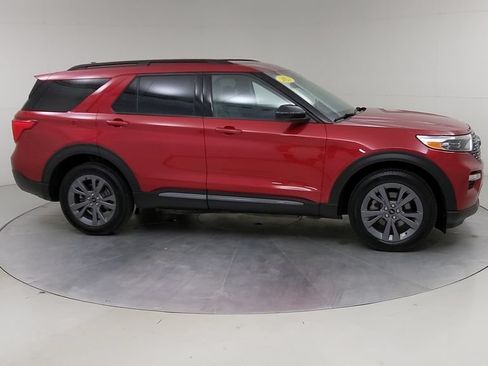 Certified 2023 Ford Explorer XLT w/ Equipment Group 202A AWD/4WD image 12