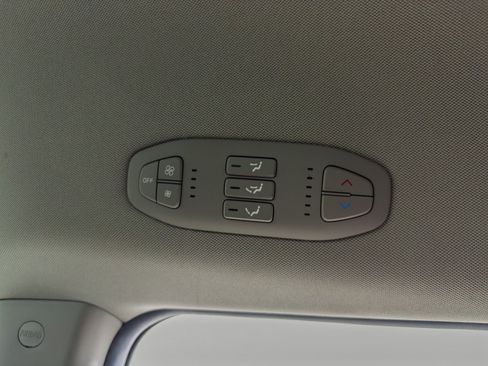 Used 2019 Kia Sedona LX FWD image 19